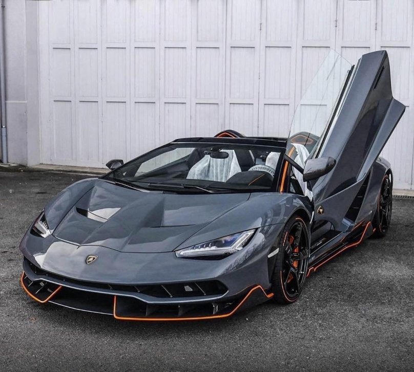 Ламборгини Центенарио 2018