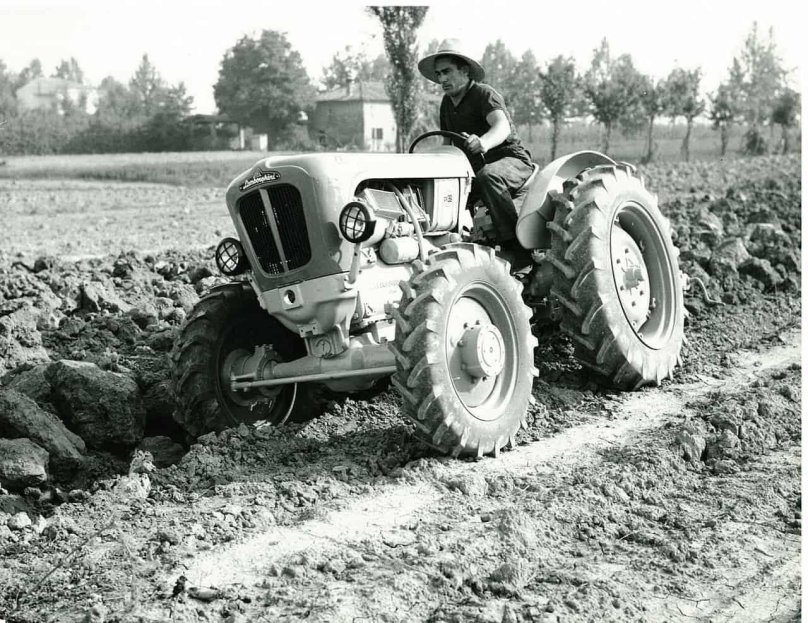 Ферруччо Ламборджини трактор