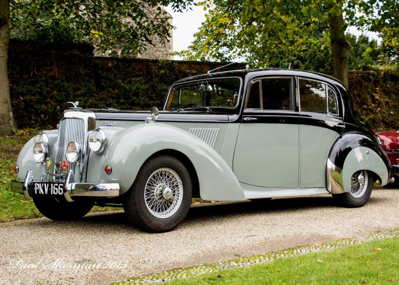 Rover 100 Saloon