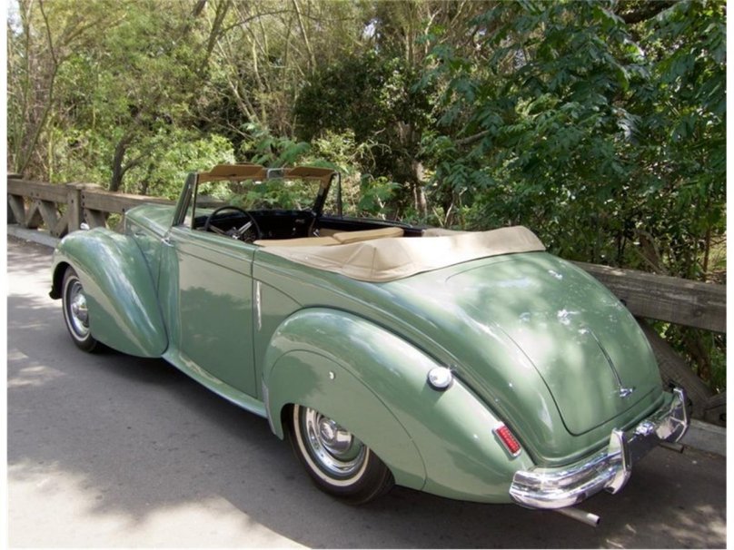 Автомобиль Alvis 4