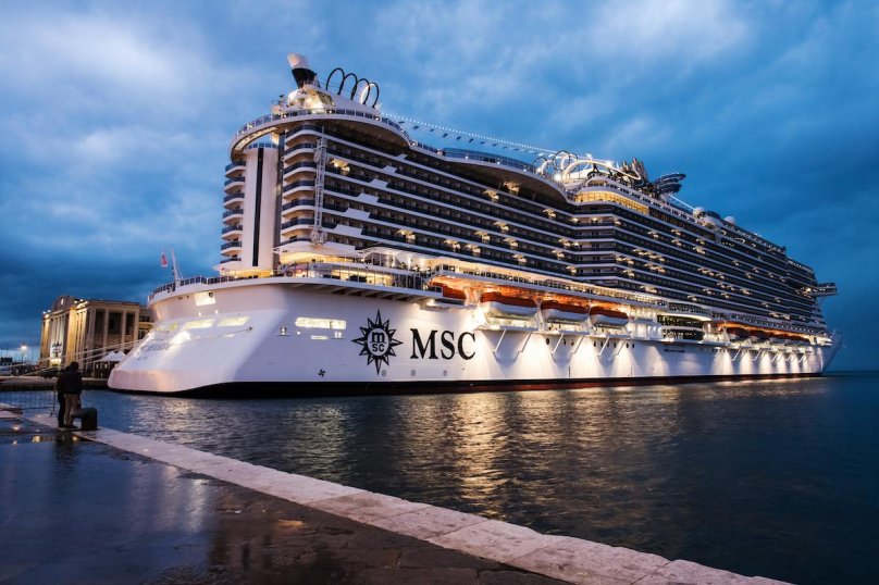 Круизный лайнер MSC