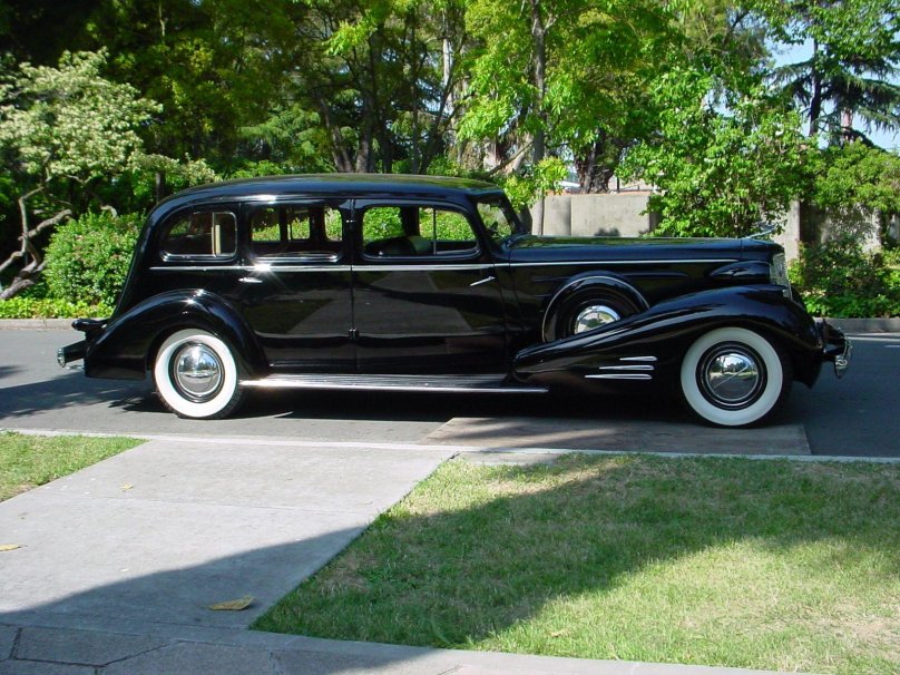 Cadillac v16 Limousine