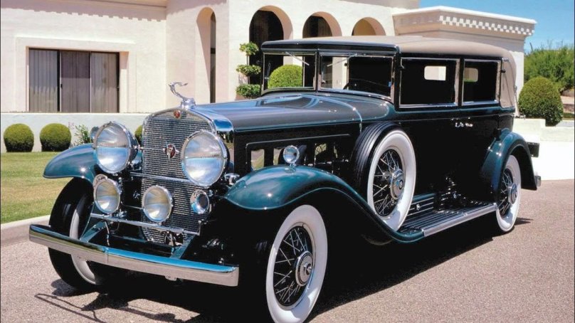 Cadillac v16 Imperial sedan