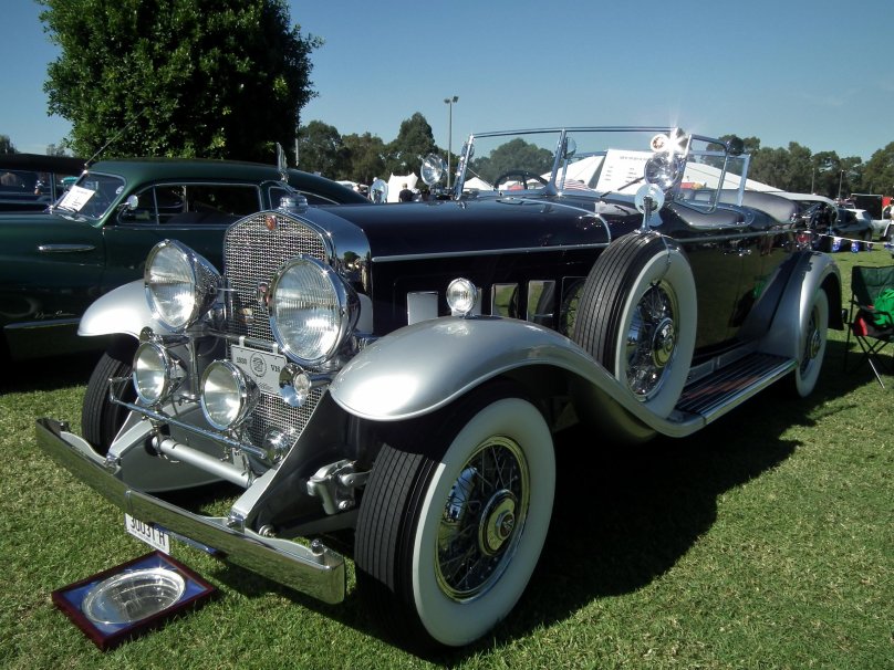 Cadillac v16 1930