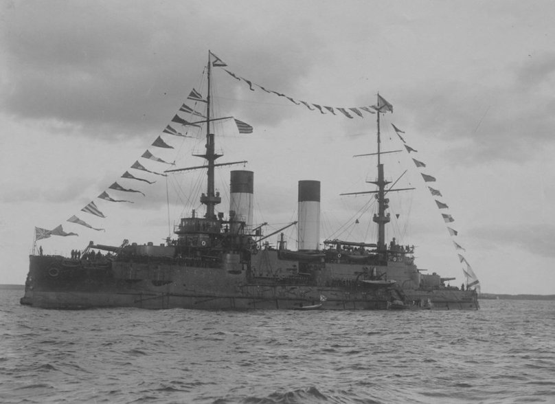 Эскадренный броненосец князь Суворов