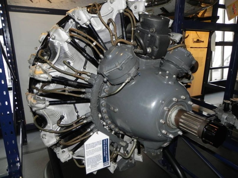 Pratt and Whitney r-2800