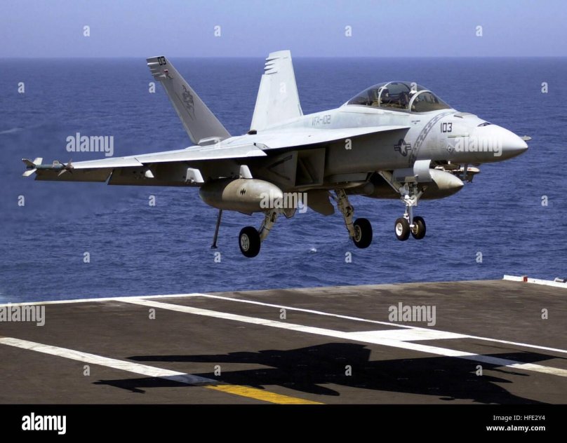 Истребитель f/a-18e/f super Hornet
