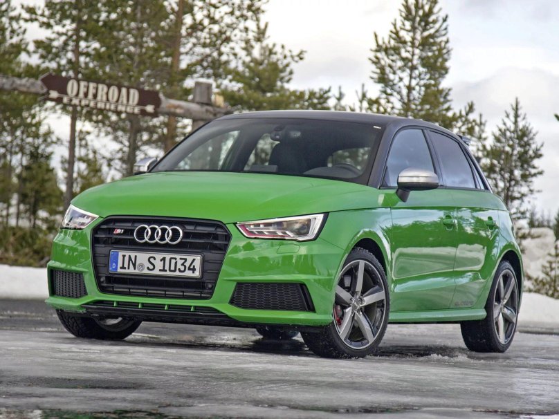 Audi a1 зеленая