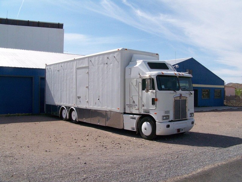 Kenworth k100e
