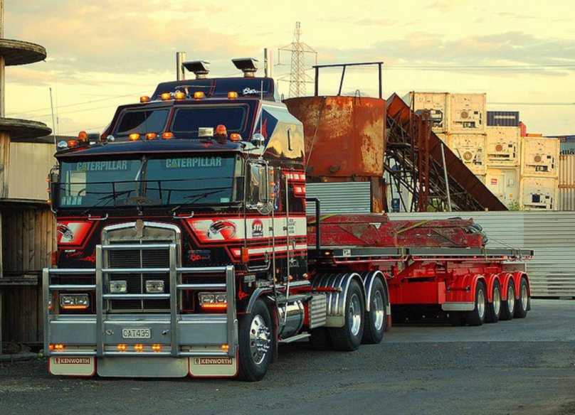 Kenworth k100 Cat