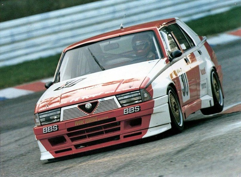 Alfa Romeo 75 Turbo