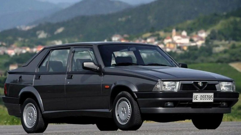 Alfa Romeo 75 1988