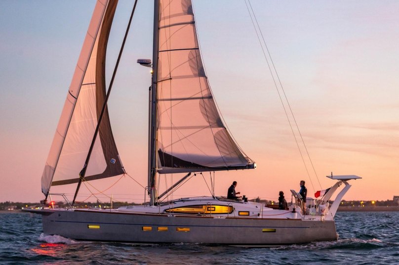 Яхта Алюрес 40.9