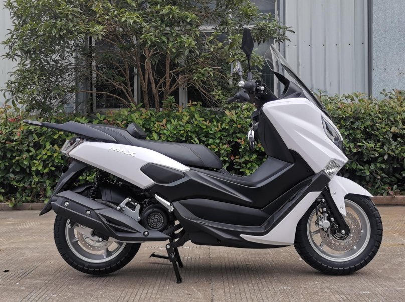 Макси скутер Vento Max 200