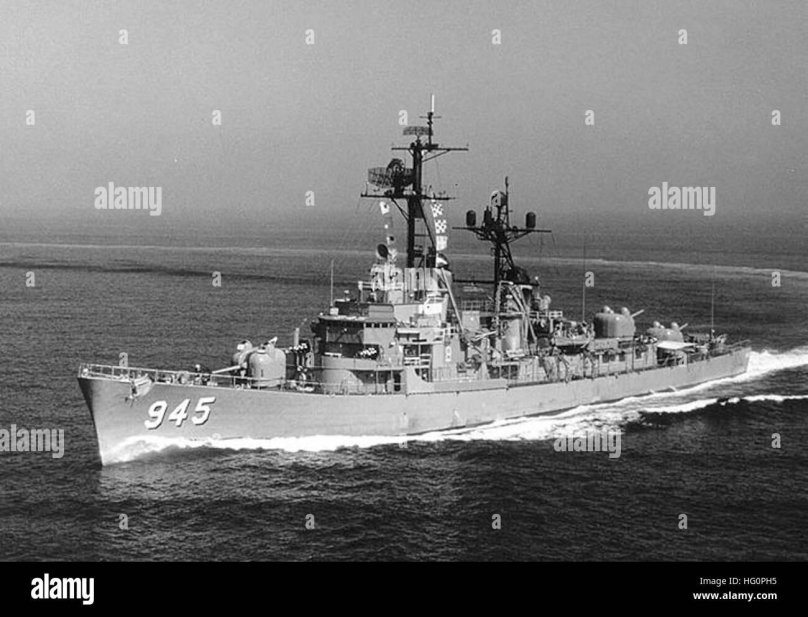 Эскадренный миноносец USS Forrest Sherman