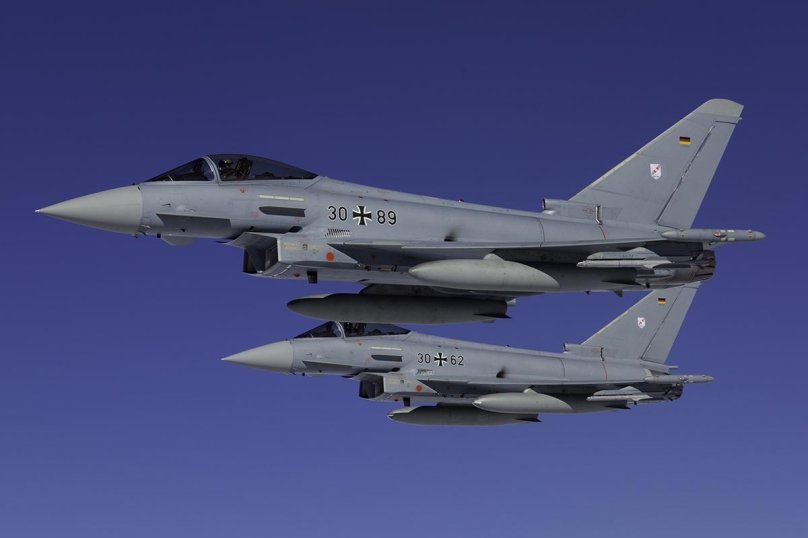 Истребитель Еврофайтер Тайфун