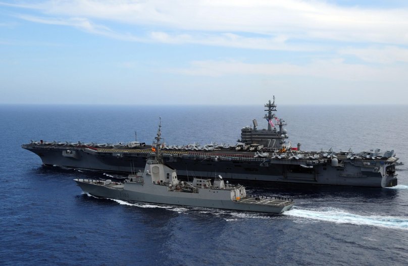 USS George h. w. Bush CVN-77
