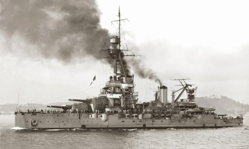 Французский линкор Бретань