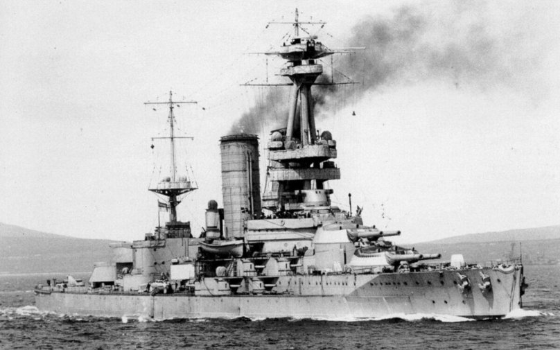 Британский линкор HMS Dreadnought