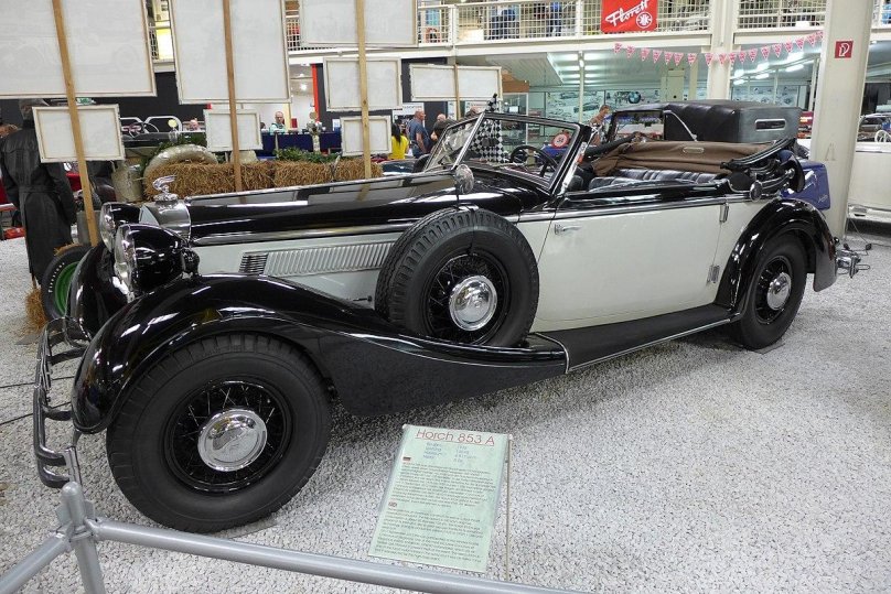 Аугуст Хорьх