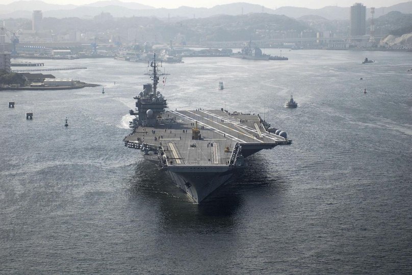 Авианосец Китти Хоук