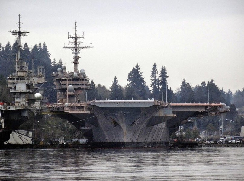 Русский циркон превратил американских авианосцев в металлолом