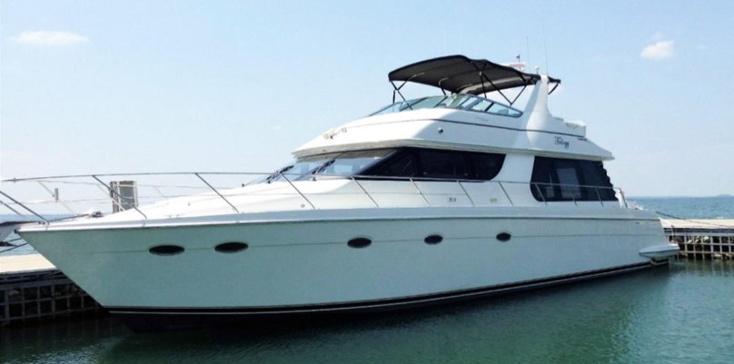 Яхта Carver 60