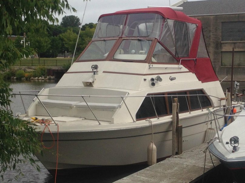 Катер Mariner 530