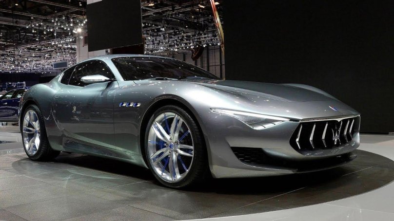 Мазерати Альфиери 2020