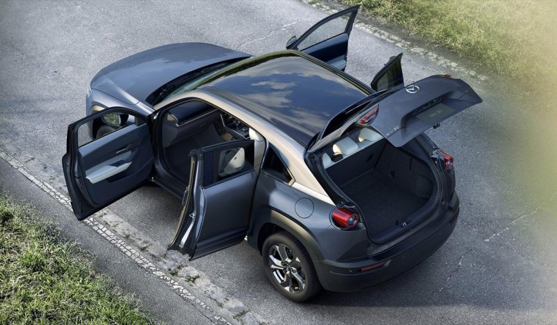 Электрическая Мазда mx30