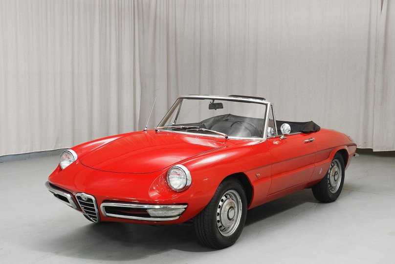 Alfa Romeo Spider Duetto