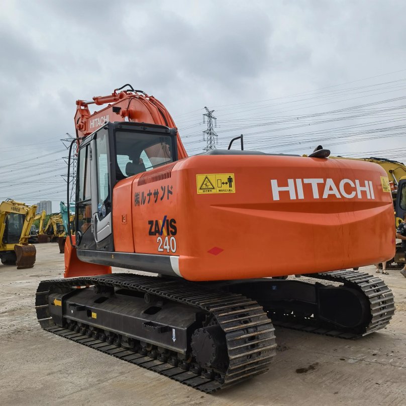 Hitachi zx200