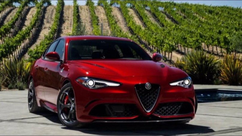 Альфа Ромео Джулия Квадрифолио