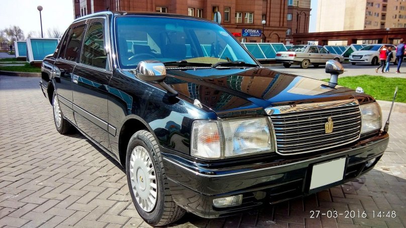 Toyota Crown gxs12
