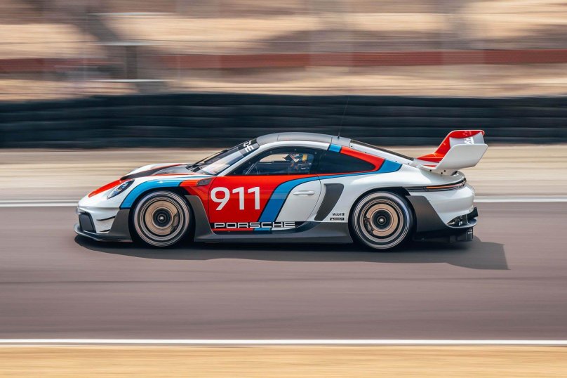 Porsche 935 2019