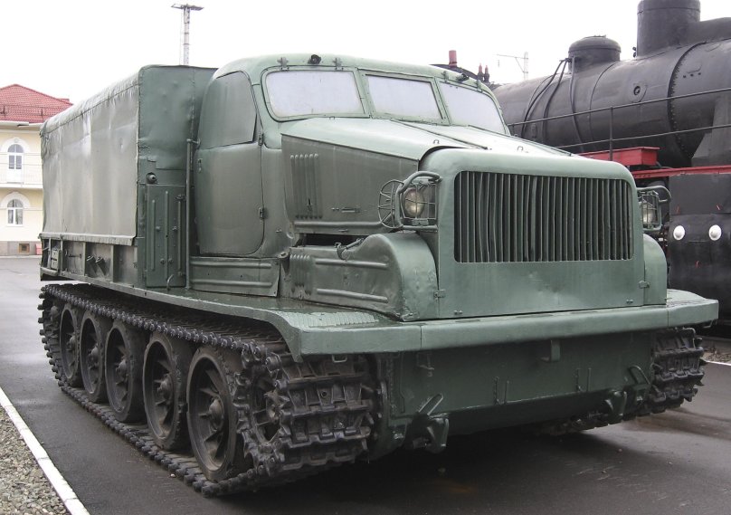 АТТ артиллерийский тягач