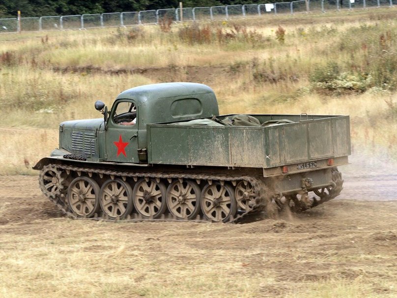 Атл артиллерийский тягач