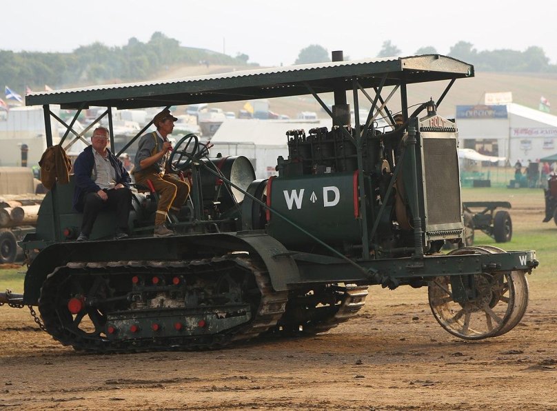 Трактор Холт