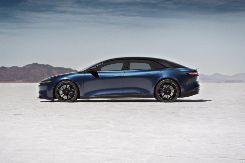 Lucid Air электромобиль
