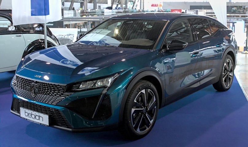 Peugeot 408 кроссовер