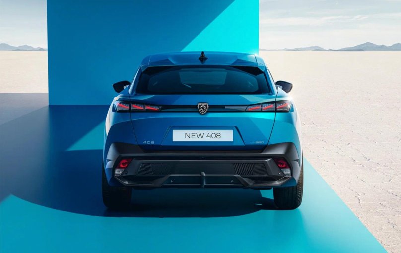 Пежо 408 2022