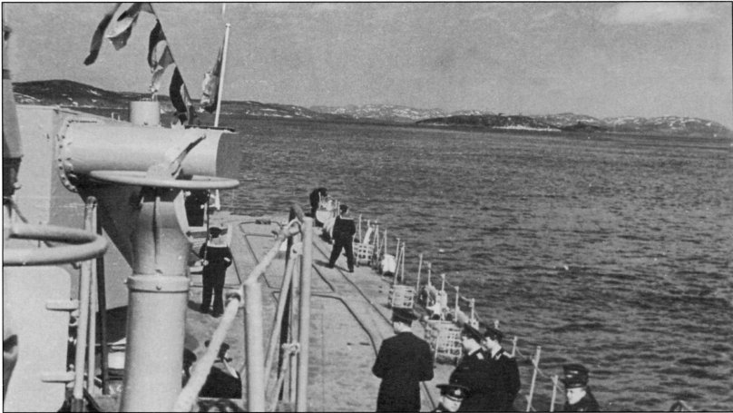 Авианосец Чапаев