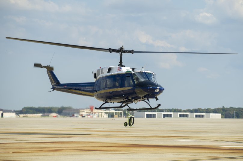 Спасательный вертолёт uh1