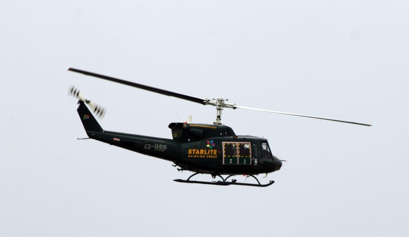 Bell 212 вертолет