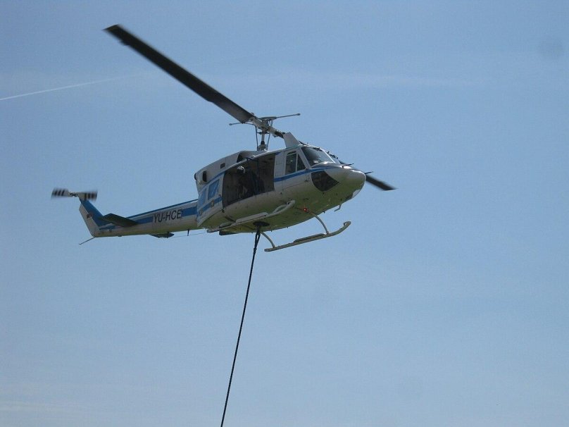 Вертолет Bell 212 разрез