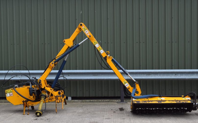 Манипуляторная косилка кусторез в80м Bomford