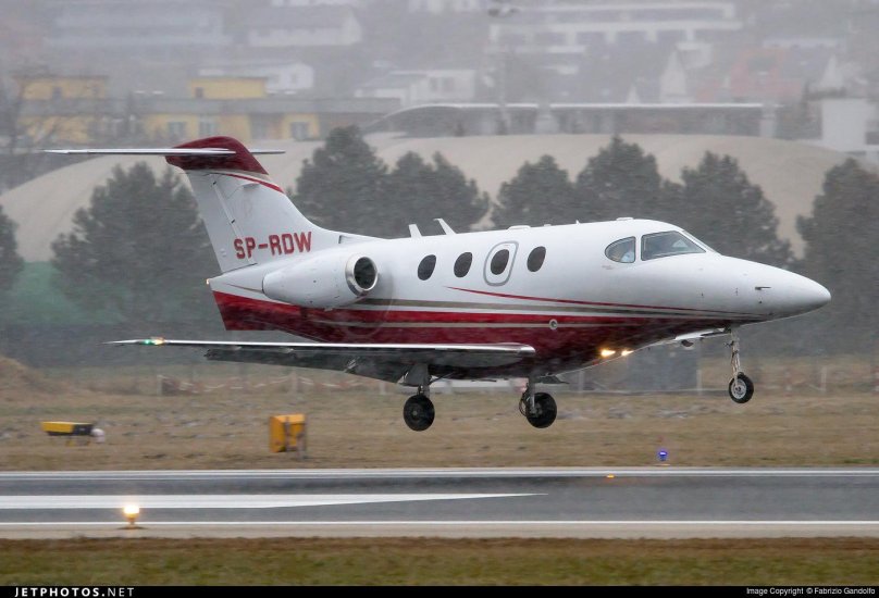 Raytheon 390 Premier IA