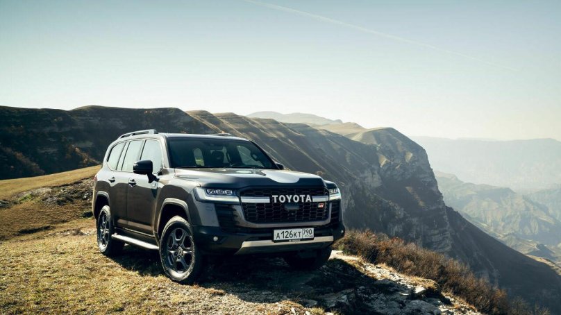 Toyota Land Cruiser 300