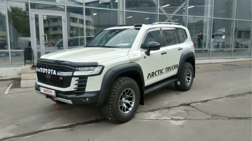 Toyota Land Cruiser 300 Arctic Trucks