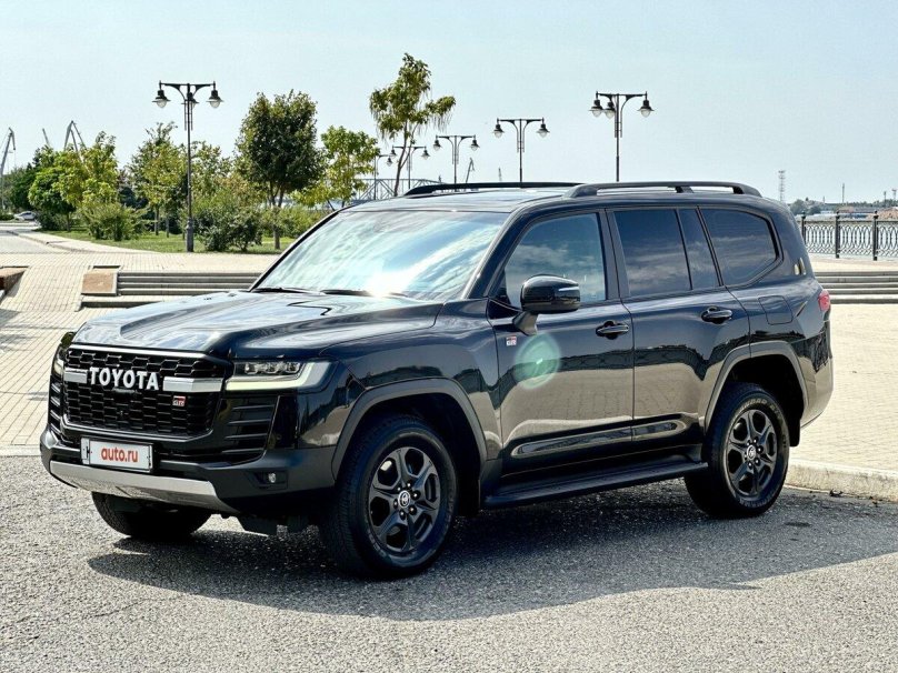 Ленд Крузер 300 30 регион